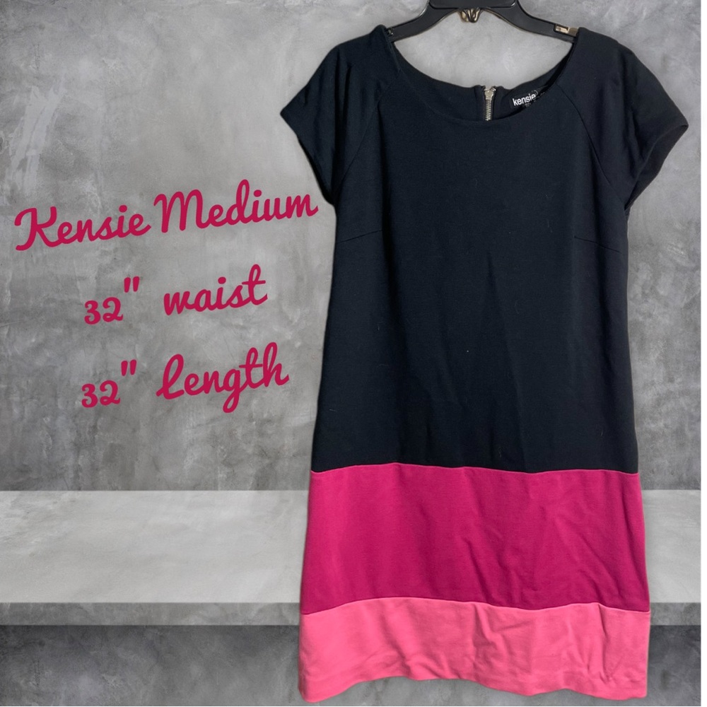 ❤️ Kenzie size medium black and pink dress. Size medium. 32” waist, 32” length